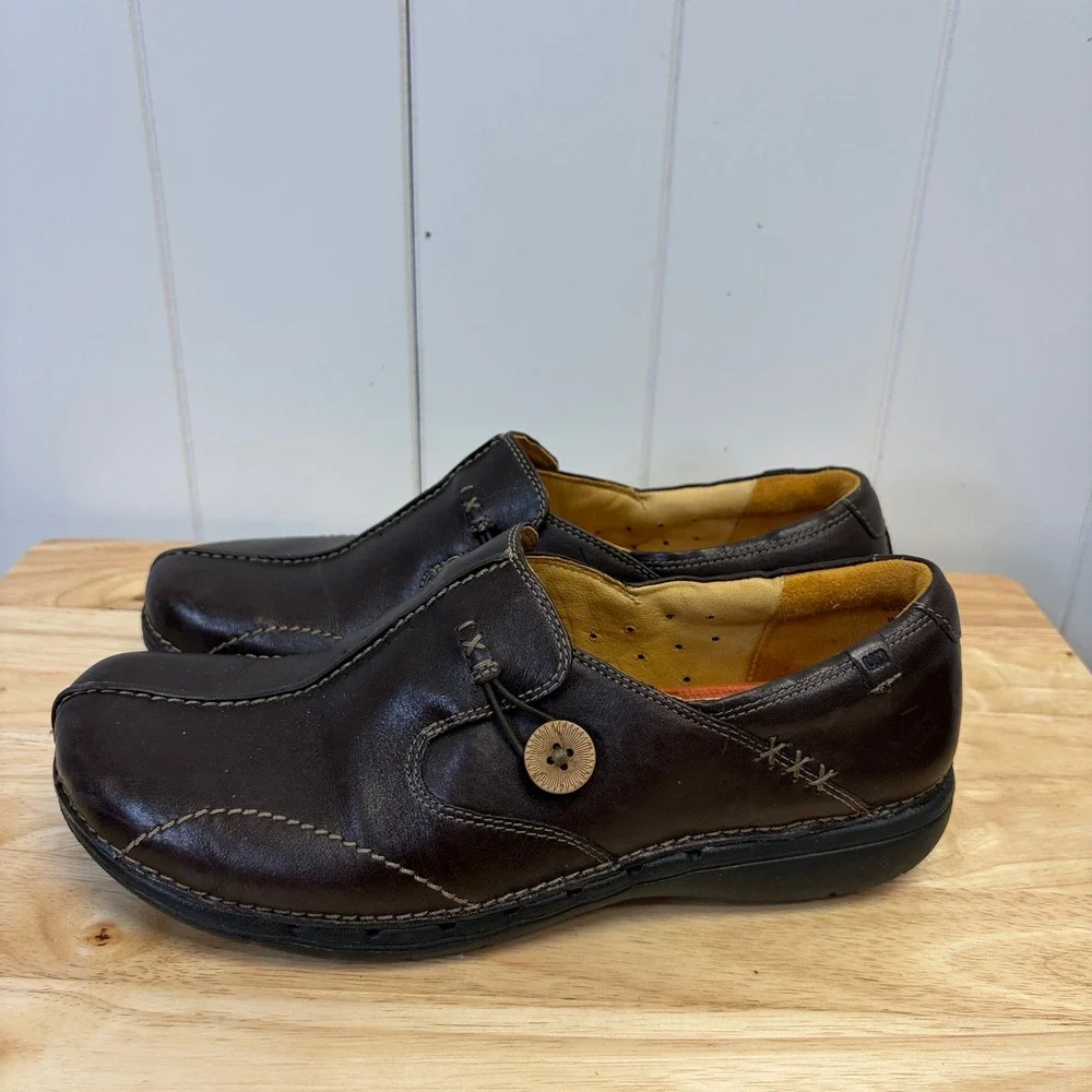 Clarks Un.Loop Classic Slip On Loafers Womens Size 10M Coastal Grandma Comfy